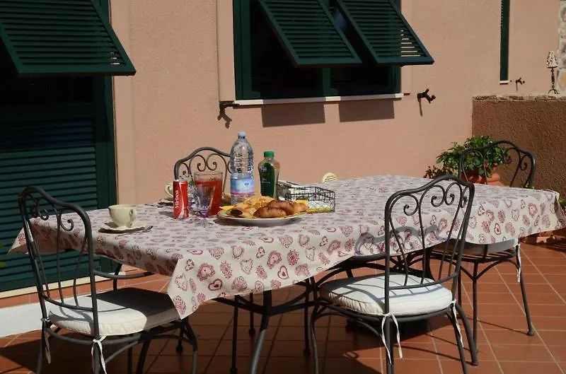 Mirbea Bed & Breakfast Cisano sul Neva